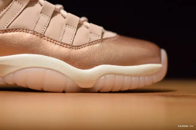 Rep MAX Rose Air Jordan GS Low Gold 11 AH7860-105 0606